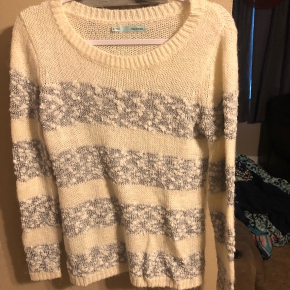 Sweater - Picture 2 of 2